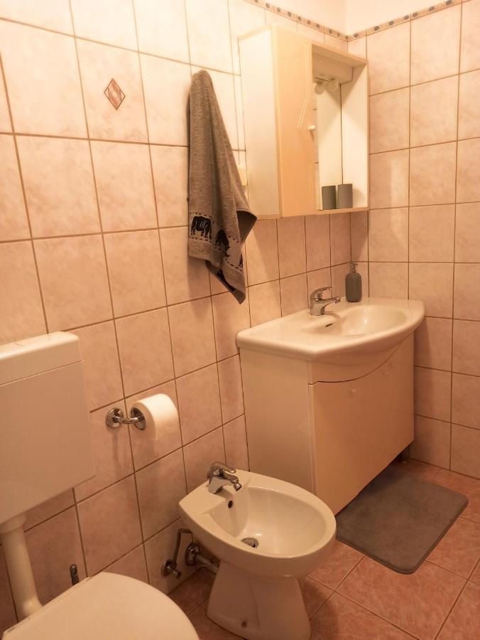 Apartman Dora Pula Exterior photo